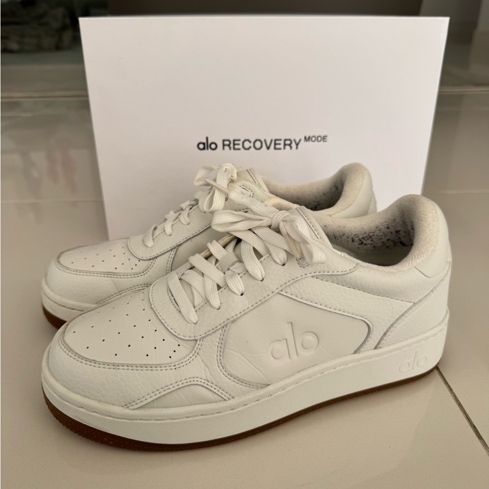 Alo Recovery Mode Sneaker